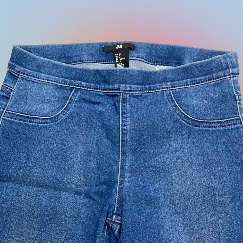 H&M Women’s 4 Pull On Skinny Jeans